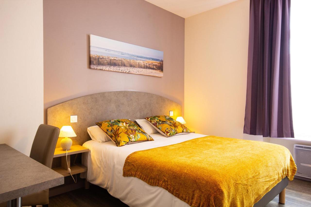 Cit'Hotel Le Commerce Saujon Buitenkant foto