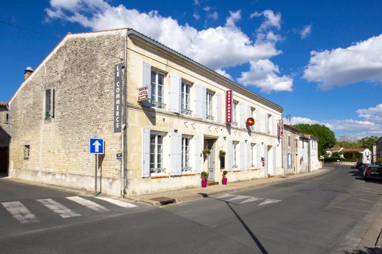 Cit'Hotel Le Commerce Saujon Buitenkant foto