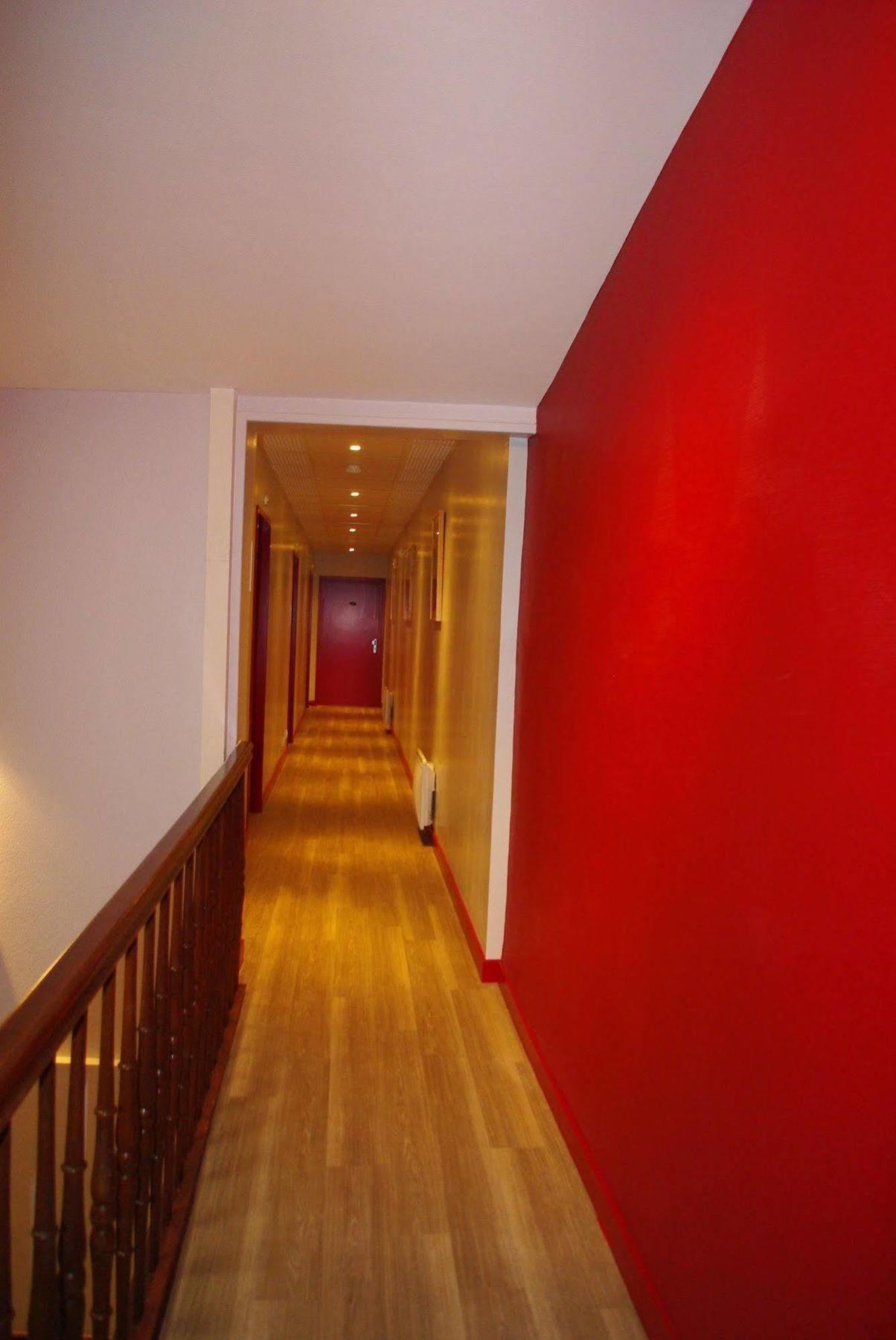 Cit'Hotel Le Commerce Saujon Buitenkant foto